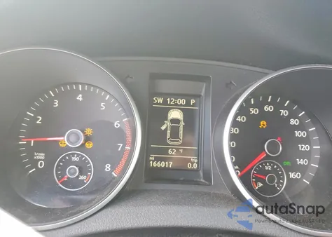 2013 Volkswagen Golf z USA, uszkodzony, nr VIN WVWDB7AJ8DW138027